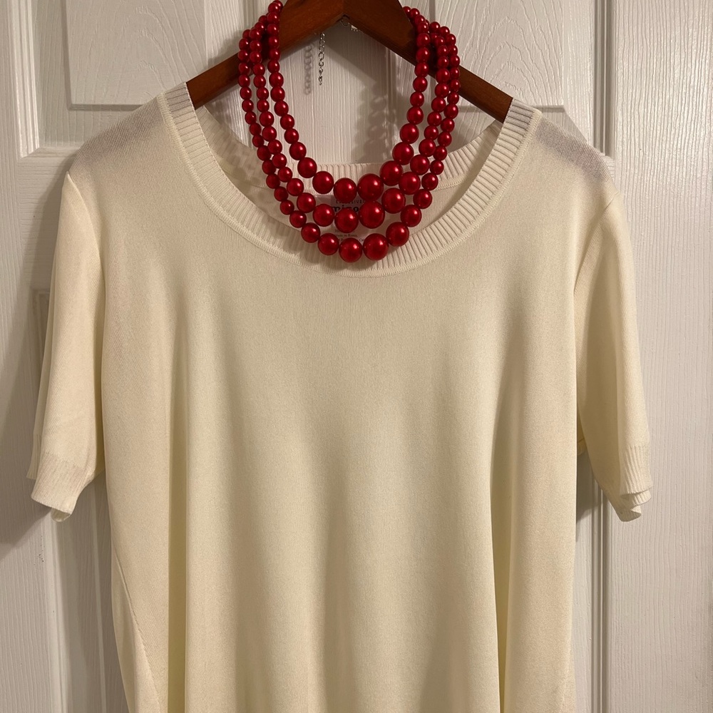 Misook short sleeve top cream/off white large.
